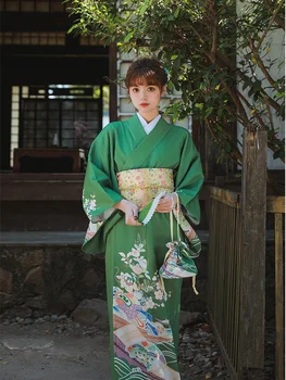 יפן בסגנון המסורתי של נשים קימונו בצבע ירוק הדפסים פרחוניים לבוש רשמי בציר צילום ללבוש תחפושות קוספליי