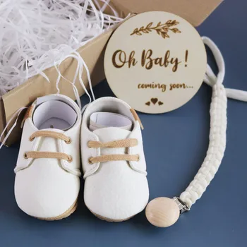 תינוק הנולד מתנה סט עור PU נעליים Teether המוצץ קליפ התינוק אבני דרך צילום אביזרים